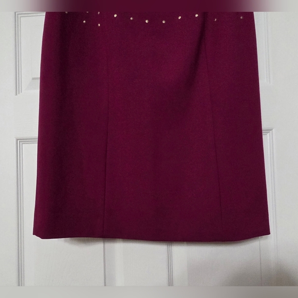 ANTONIO MELANI Magenta Burgundy Pencil Skirt with Gold Studs Size 4 - Picture 4 of 10